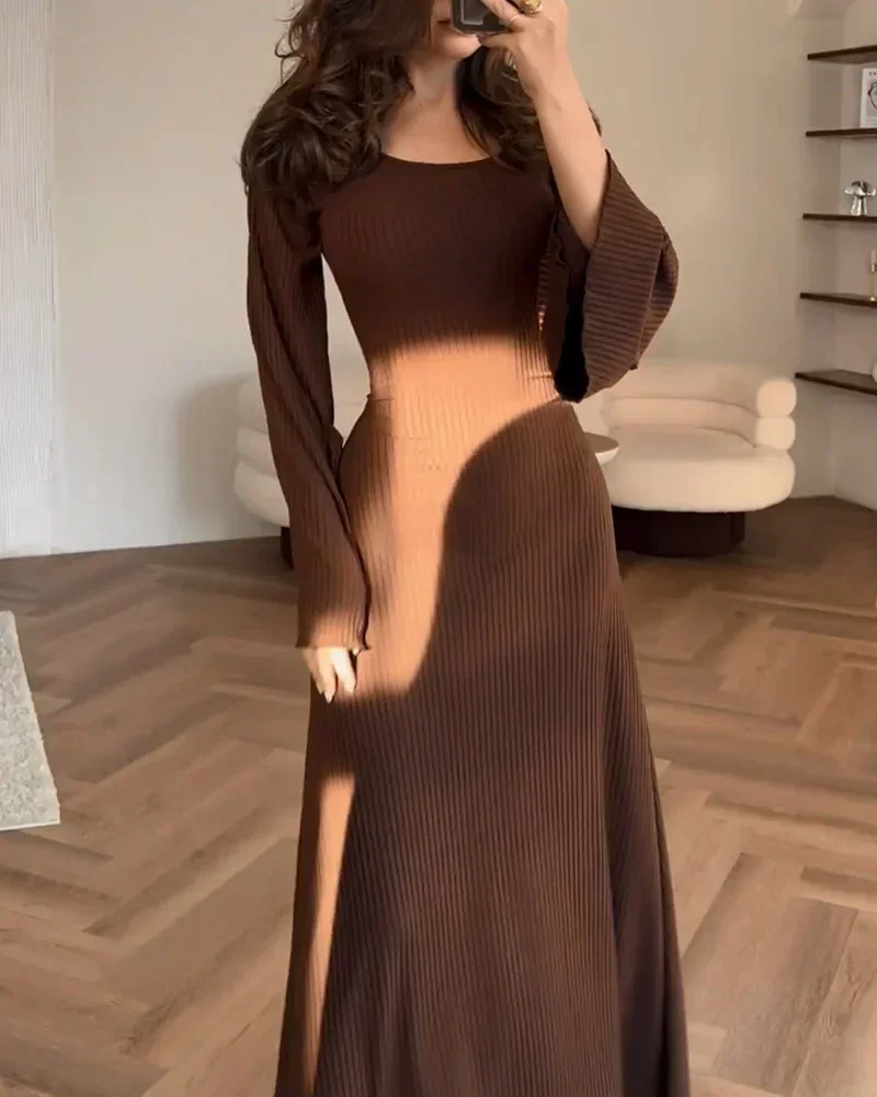 【新品未使用】ANDRESED - bell sleeve slit dress Buy Slit Bell Sleeve Beaded Maxi Dress Black For Women