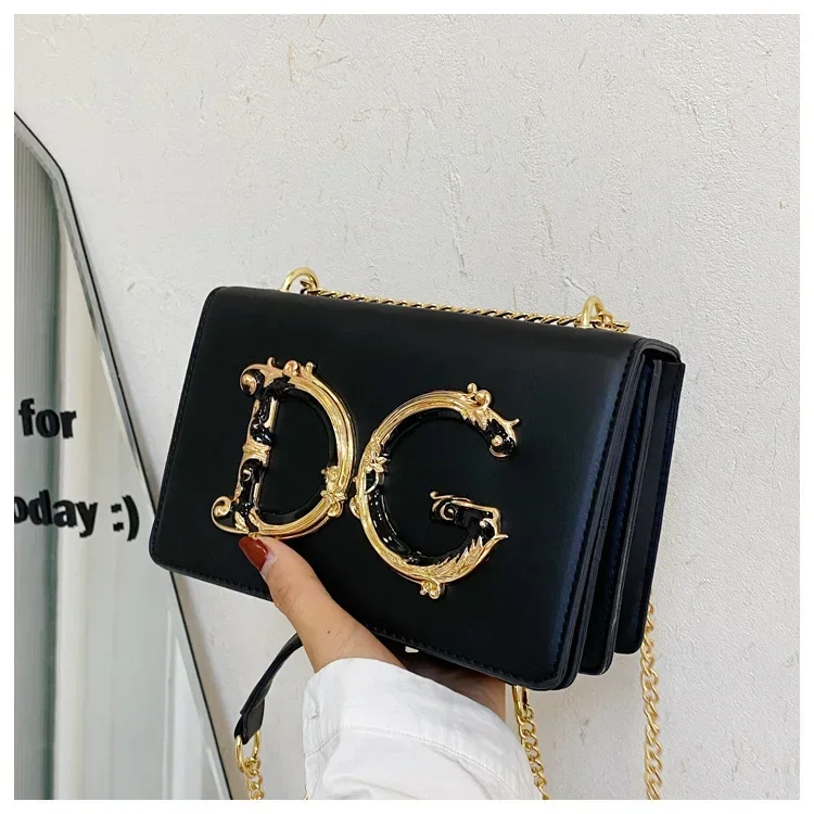 

2024 New Women's Bag Chain Bag Single Shoulder Bag Crossbody Underarm Handbags Candy Color Fashion Small Square Purses Channels