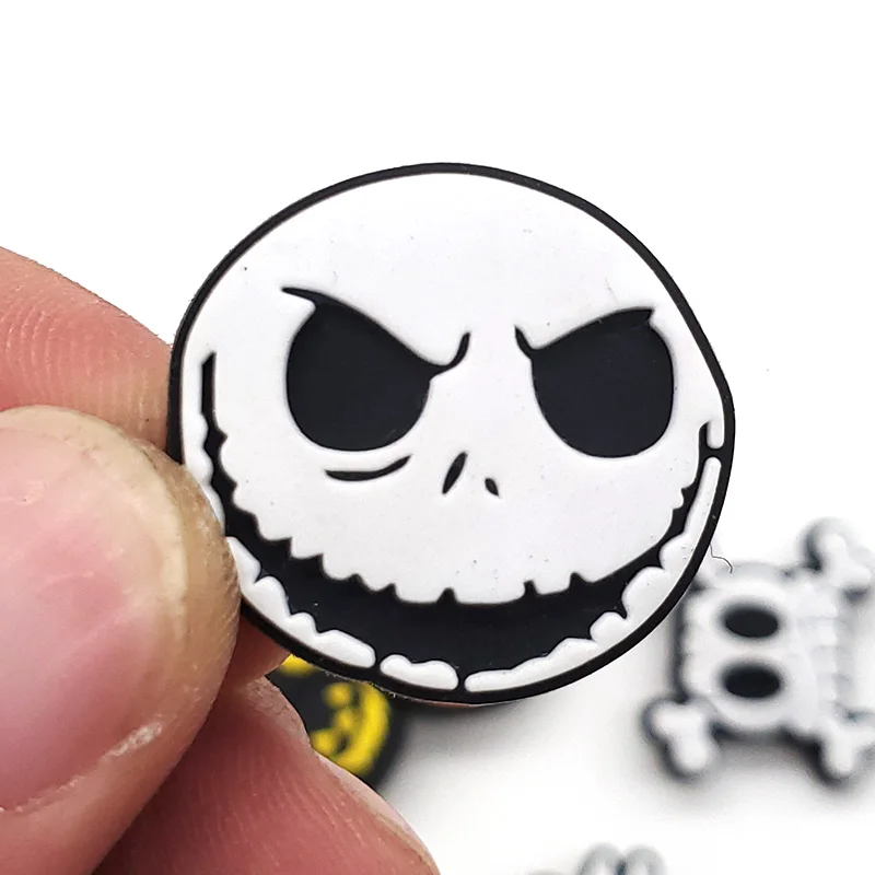 1pcs Cartoon Movie Nightmare Before Christmas PVC Shoes Charms Croc Jibz  Cute Skull Jack Shaped Clog Sandals Pins Decorations - AliExpress