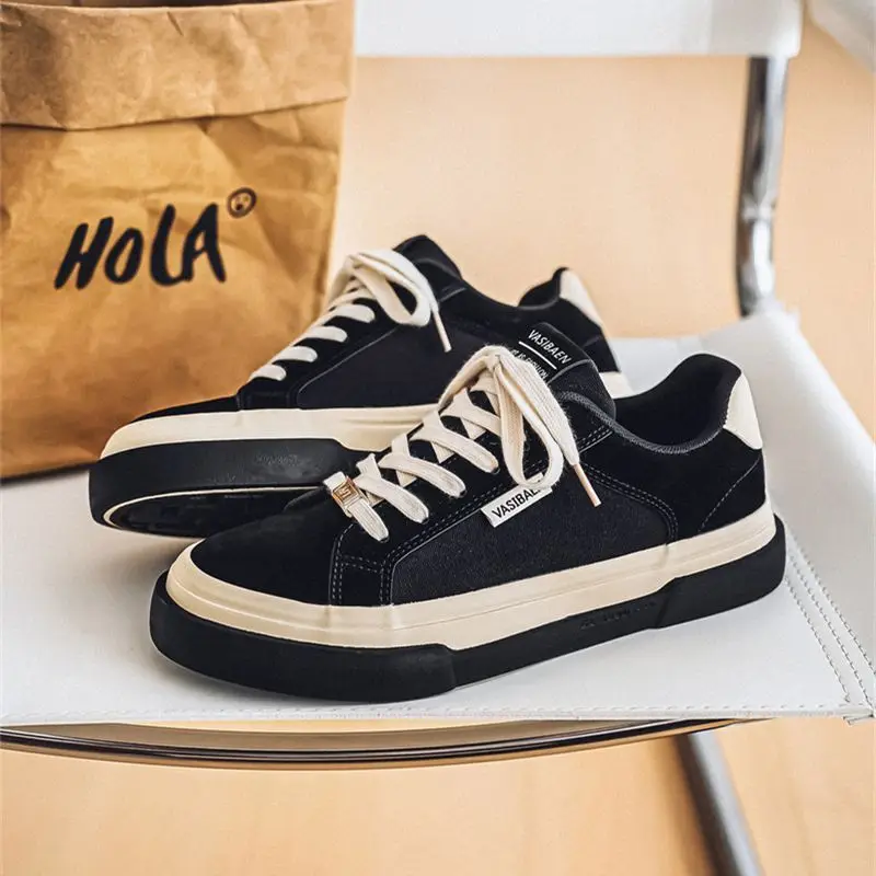Trendy Low-Top Canvas Shoes for Men Breathable Sports Sneakers Flat Heel Casual Shoes Suitable for Daily Wear And Summer