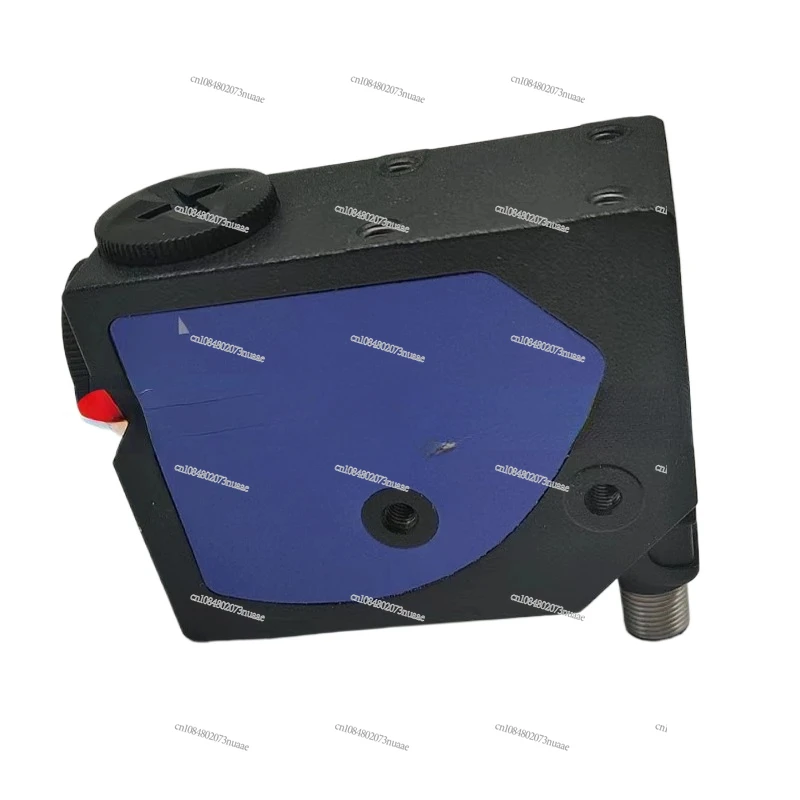 

Color Code Sensors Improve Bag Making Accuracy - Precise Tracking of Photoelectric Labeling Machines!