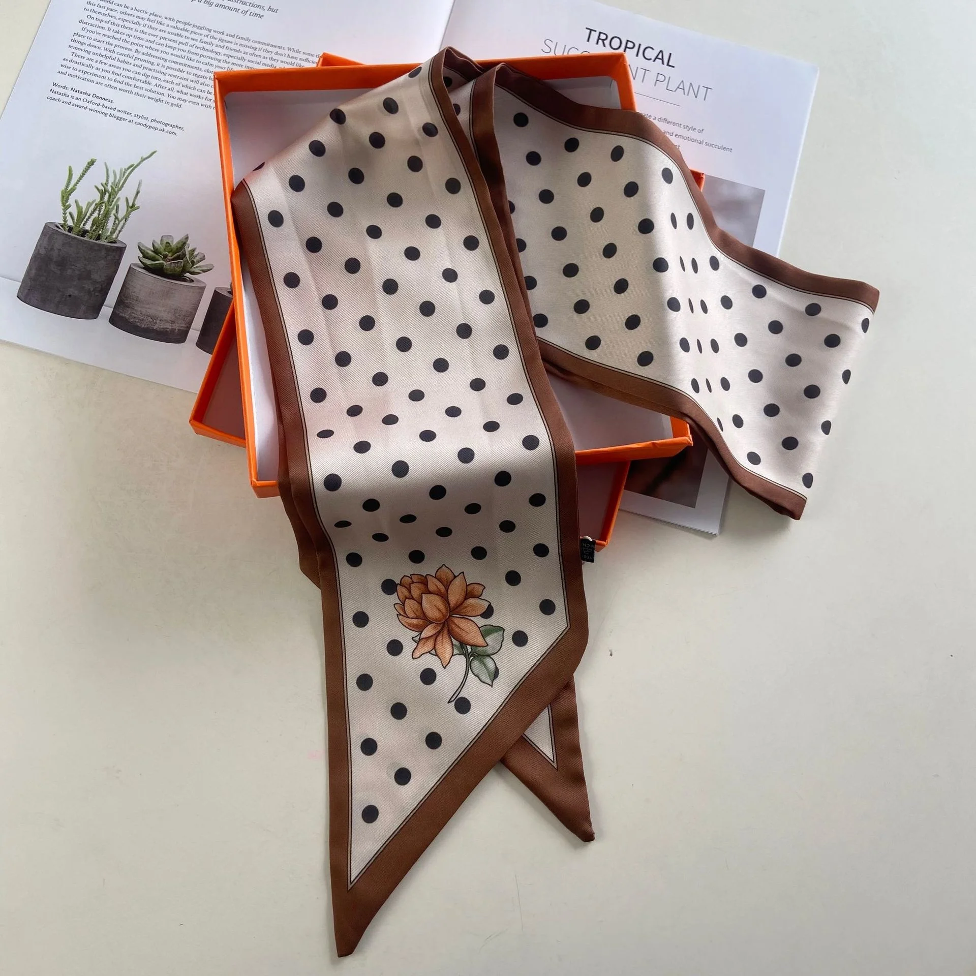 

New fashion Plaid printing sharp corner streamer decorative binding bag small long silk scarf women's scarf