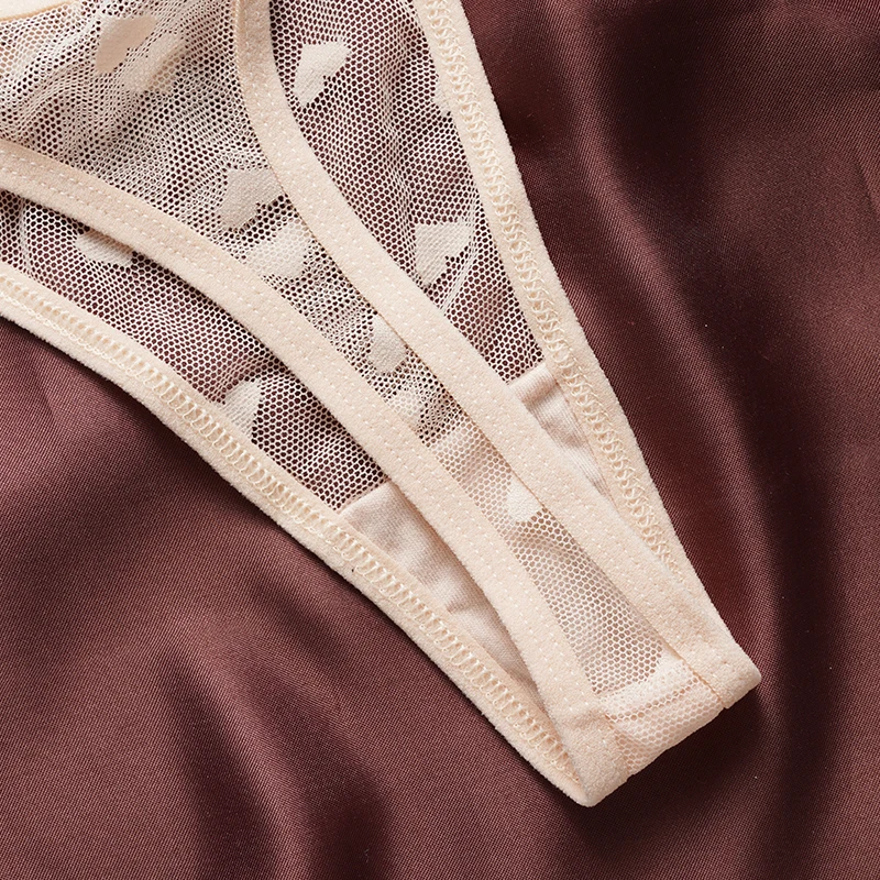 smooth seamless styling detail