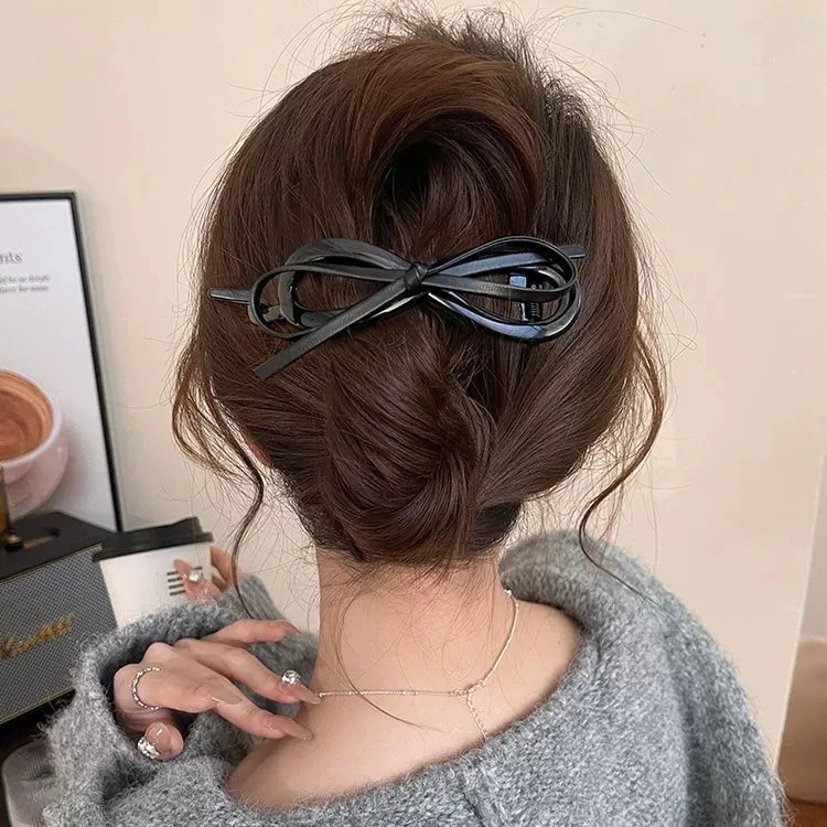 New Twisted Hair Clip PU Bow Barrettes Large Size Hair Clips Plastic Hairpin Sweet Daily Headwear Women Hair Accessories