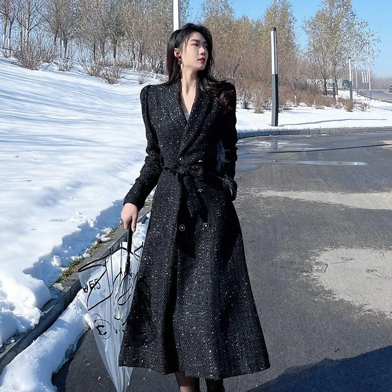 

2023 Autumn and Winter New Black High Grade Woven Tweed Coat Women's French Style Small Fragrant Tweed Coat