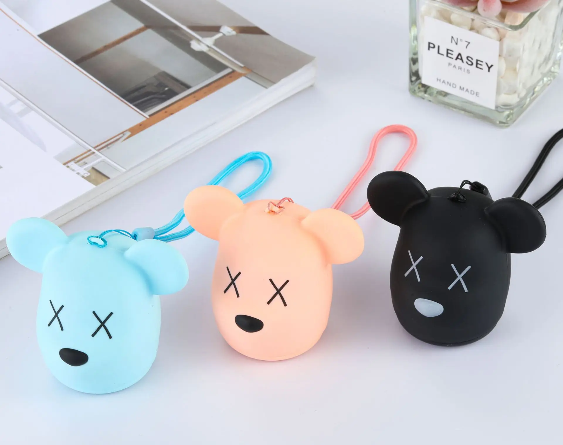 

Wireless Bluetooth speaker mini carry on portable outdoor creative cute stereo subwoofer large volume with lanyard