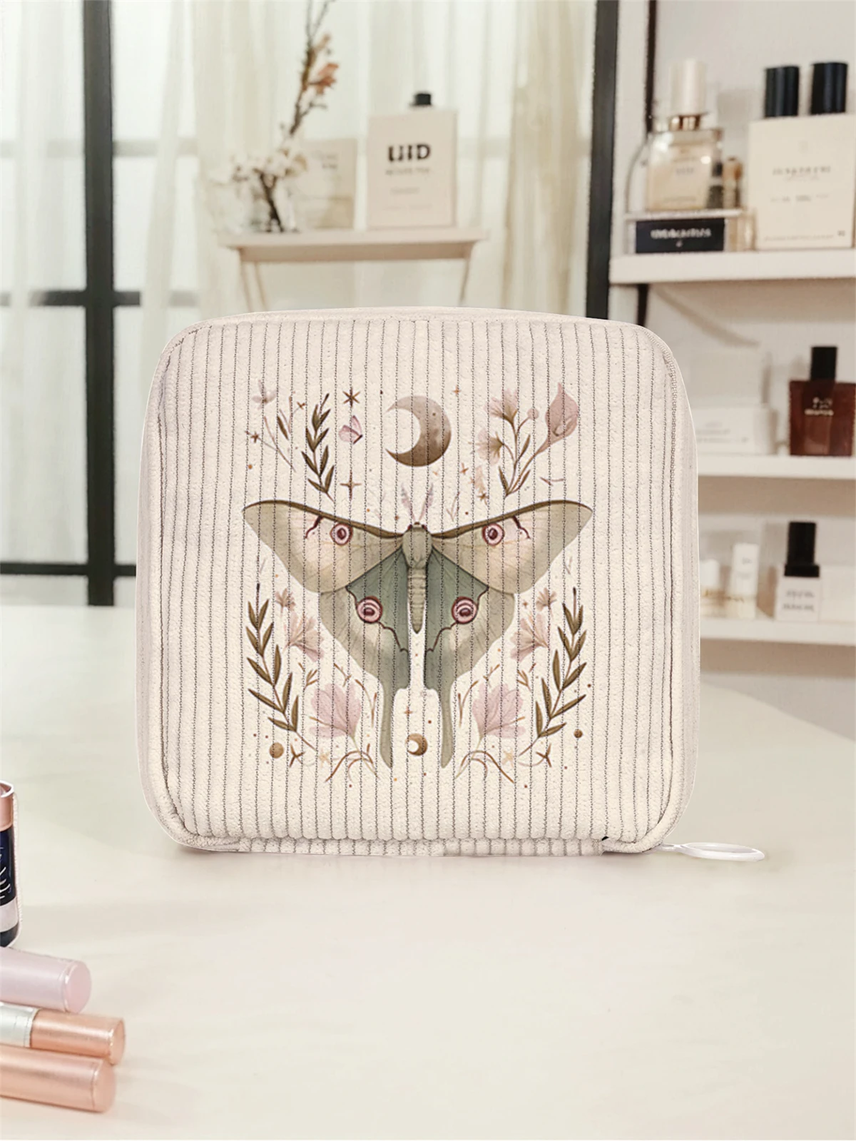 Moth pattern printed sanitary napkin storage bag, women's lightweight tissue bag, sanitary tissue bag