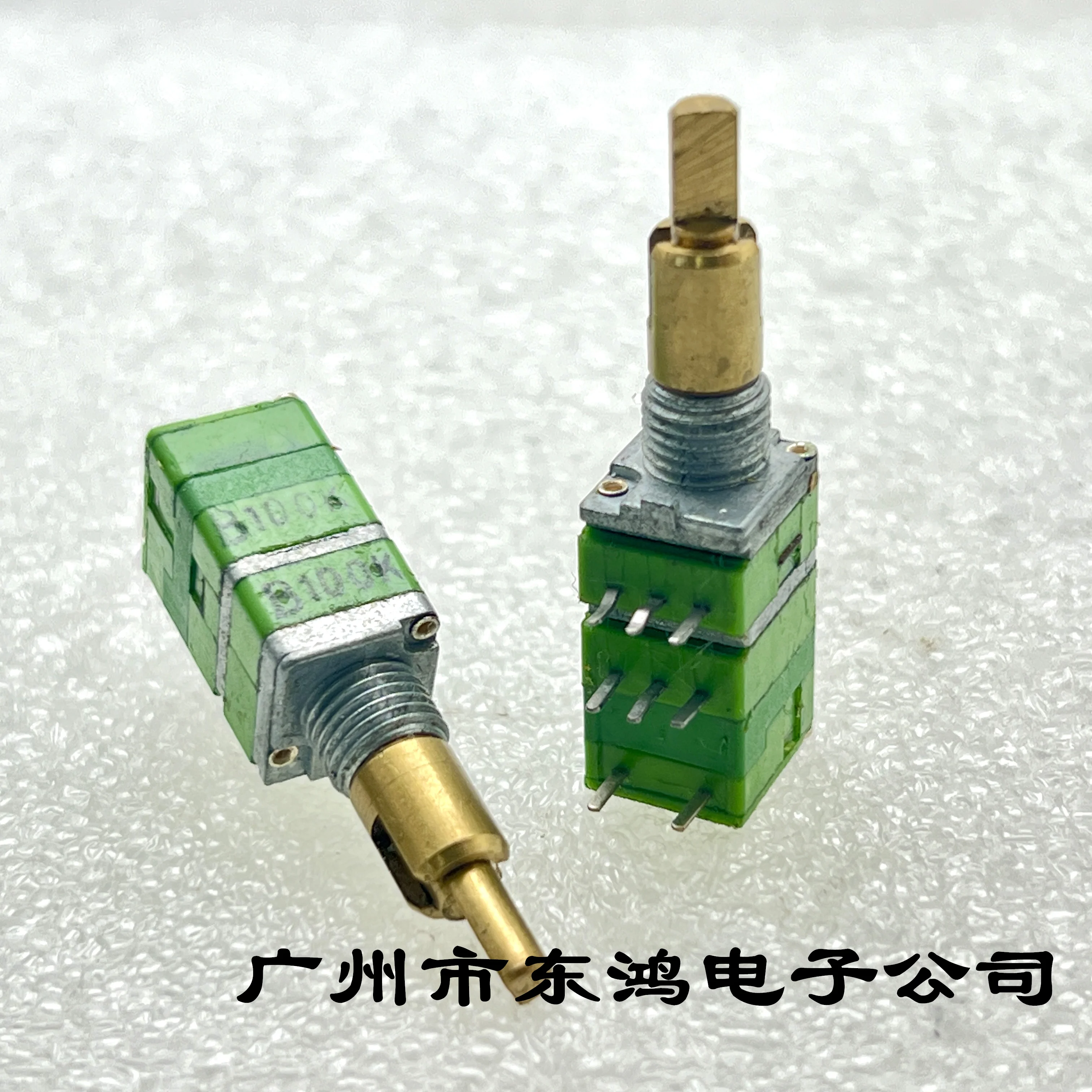 1pcs Taiwan ALPHA 09 Precision Potentiometer Dual Axis B100K with Rotating Switch Axis Length 20mm