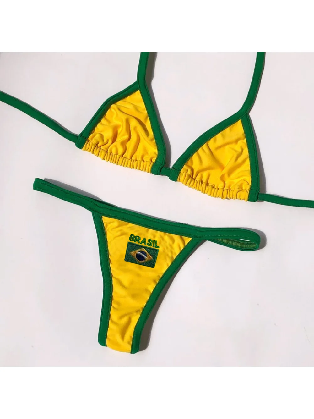 2026 Neuer Sommer-Bikini mit brasilianischer Flagge, kontrastierend, Retro, sexy, modisch, sportlich, rückenfrei, geteilt, Nischen-Set für scharfe Mädchen
