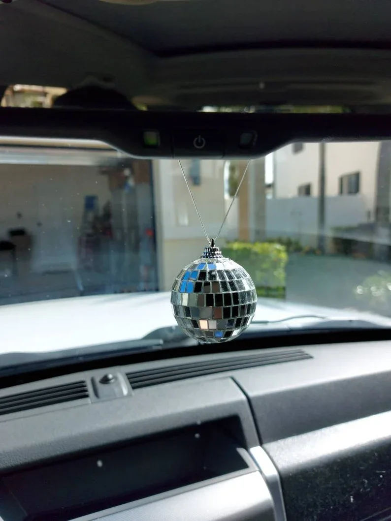 Frogued Car Hanging Cowboy Hat Ball Shiny Mirror Effect Reflective Car Rear  View Mirror Cowgirl Hat Mirror Disco Ball Ornament Auto Accessories (Type  D) 