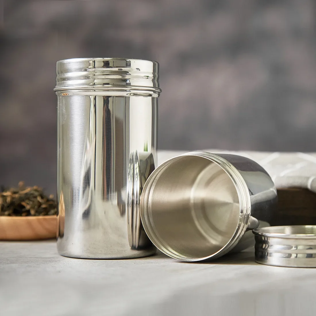 Stainless Steel Sealed Storage Jar, Portable Airtight Food Storage Container Canister for Coffee Beans Flour Cereal Suga