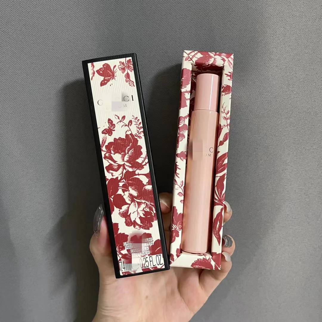 

Blossom Roller Ball Perfume 7.4ml Fresh Floral Notes Light Fragrance Portable Droplet Test Tube Perfume