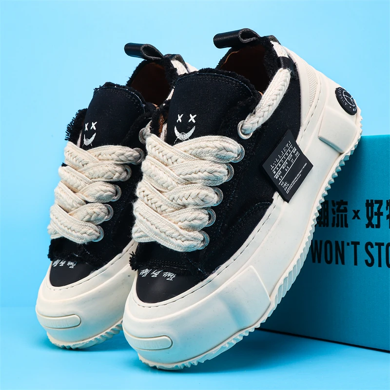 Description Picture 4 of itemSmall fragrance is durable, comfortable, thick-soled, and the couple's heightened color-changing large round toe shoes, the new