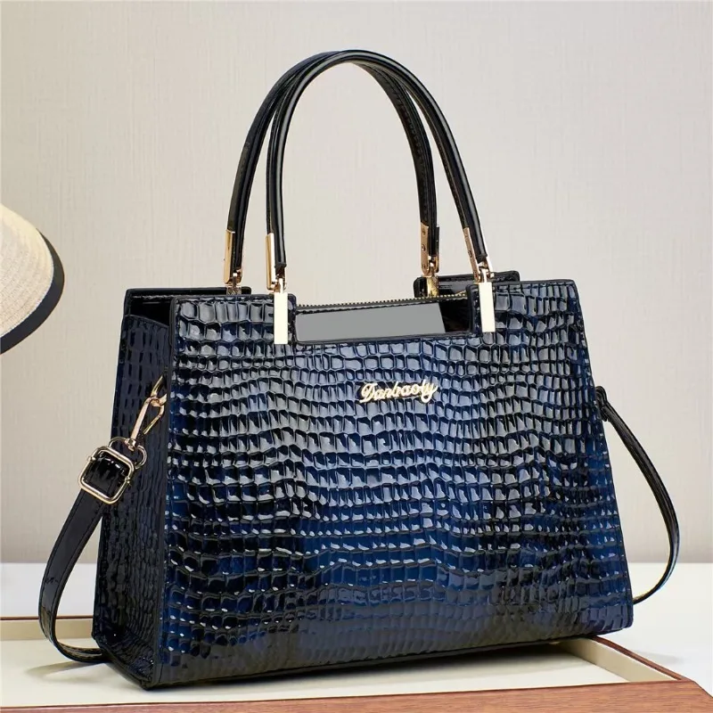 Retro Crocodile Pattern Light Luxury Shoulder Bags Women's 2023 Fashion Handbag Texture PU Commuting Crossbody Bag New Versatile