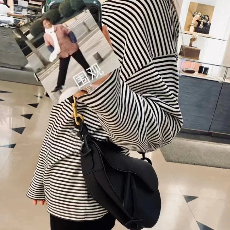 2023 여름 해변을 위한 대용량 밀짚 숄더 백 여성용 패션 토트 가방 및 지갑 11 여성용 천연 가죽 하이 퀄리티 크로스바디 새들 토트백, 그레인 송아지 가죽 핸드백, 럭셔리 디자이너 브랜드 지갑