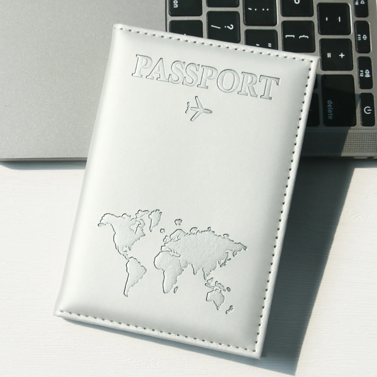 Sleek Map PU Leather Passport Holder - Essential Travel Accessory