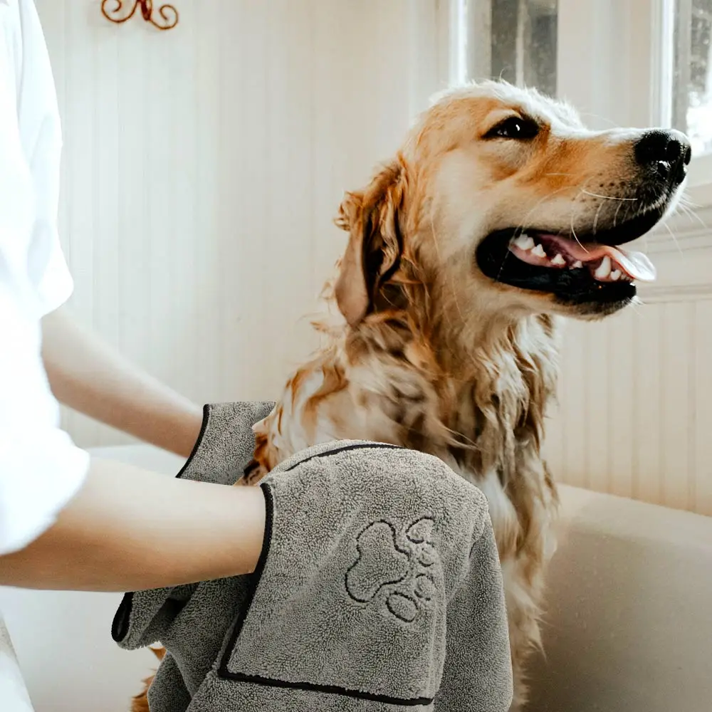 Super Absorbent Puppy Pet Dog Towel Bathrobe Bath Towels Quick-Drying Cat Bath Towel Supplies Dog Microfiber pet bath towel