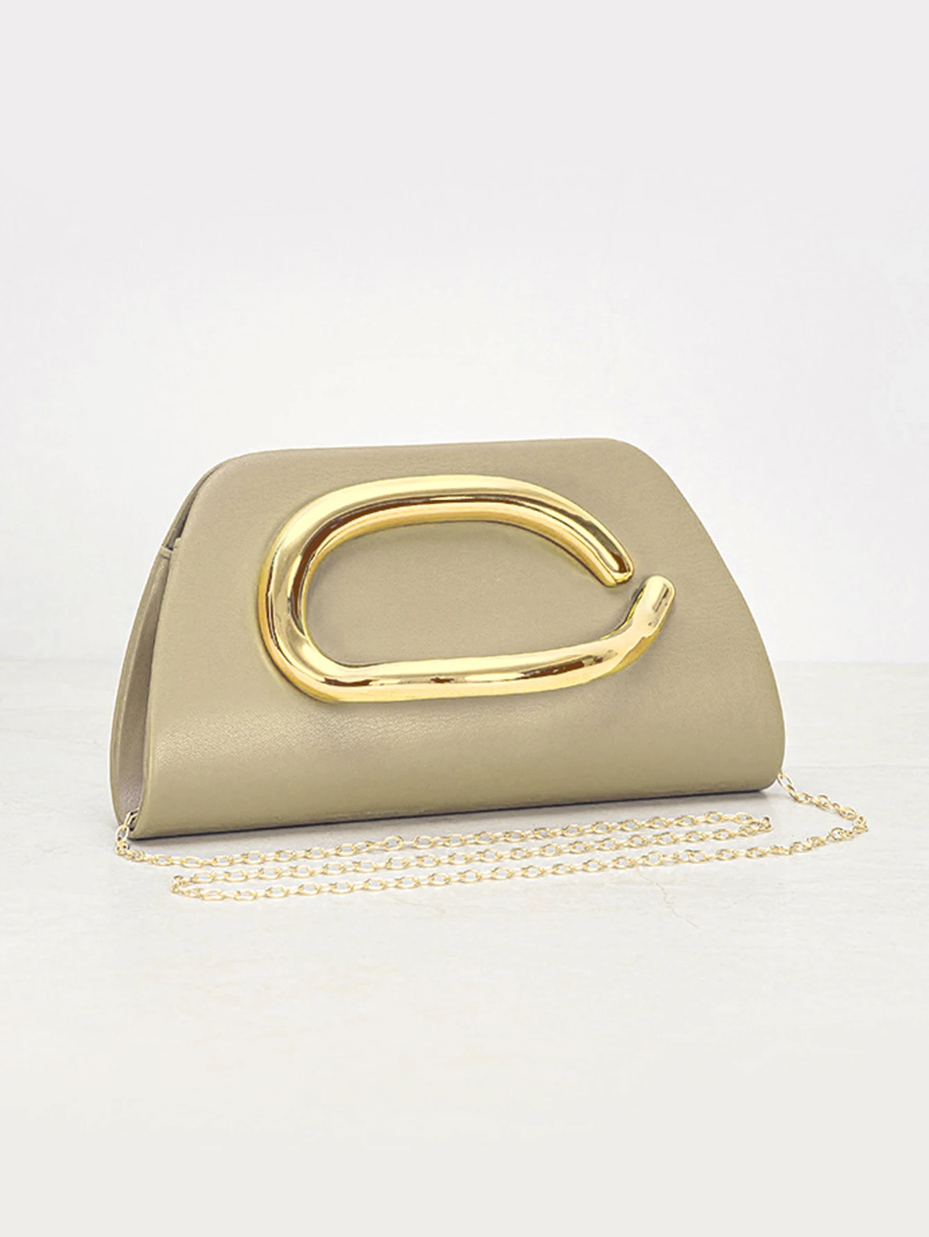 Bag in party setting