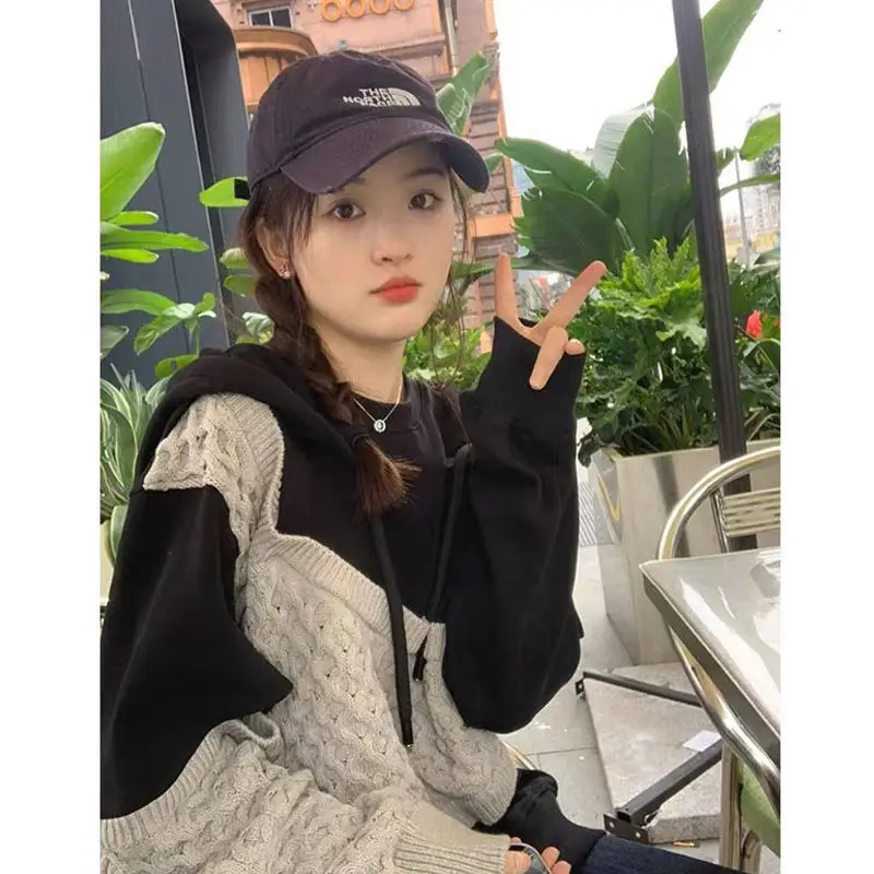 Black Hooded Sweater Women's Autumn New Thin Design Sense Niche Small Men Stitching Sweater Top Trendy