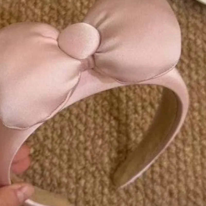 Pink Bowknot Cartoon Hairband for Girls Cute and Practical Headband for Makeup and Skincare Stylish Hair Accessory for Home Use
