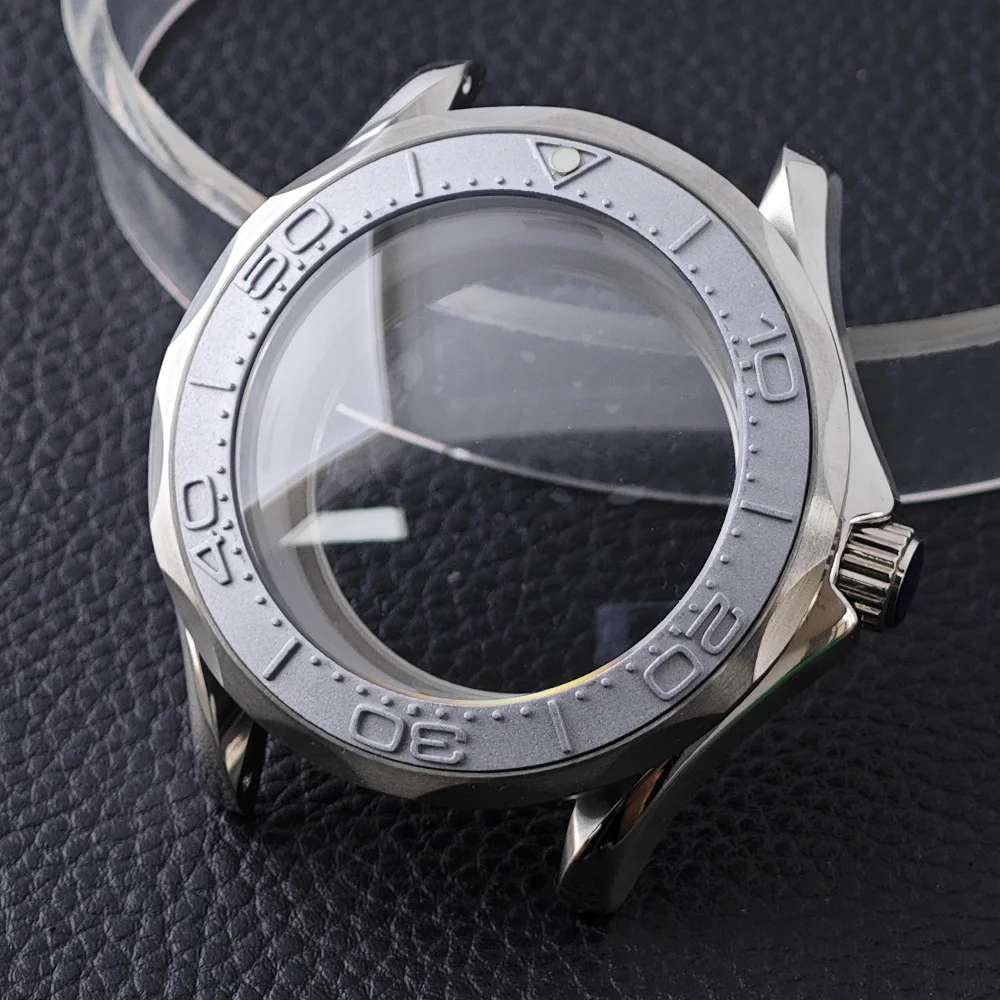 High-Quality Silvery Case Men's Diving Watch with Automatic Movement