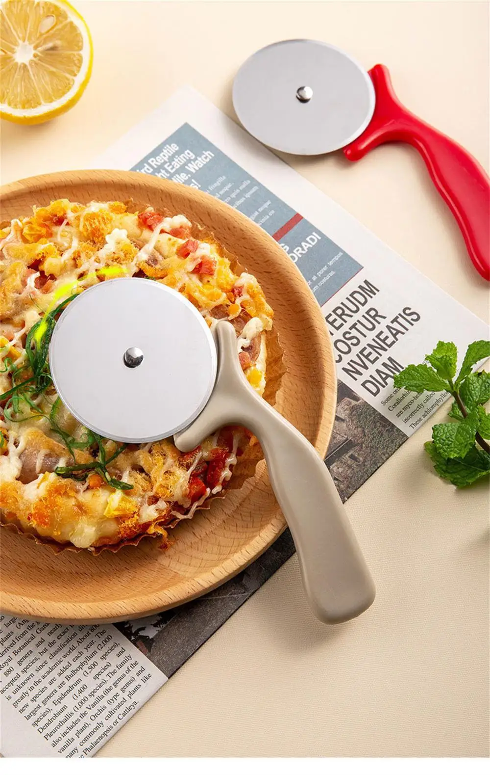Stainless Steel Pizza Cutter Professional Pizza Cutter Wheel With Anti-Slip Handle For Waffles Cookies Pastry Accessories pizza cutter roller cutter
