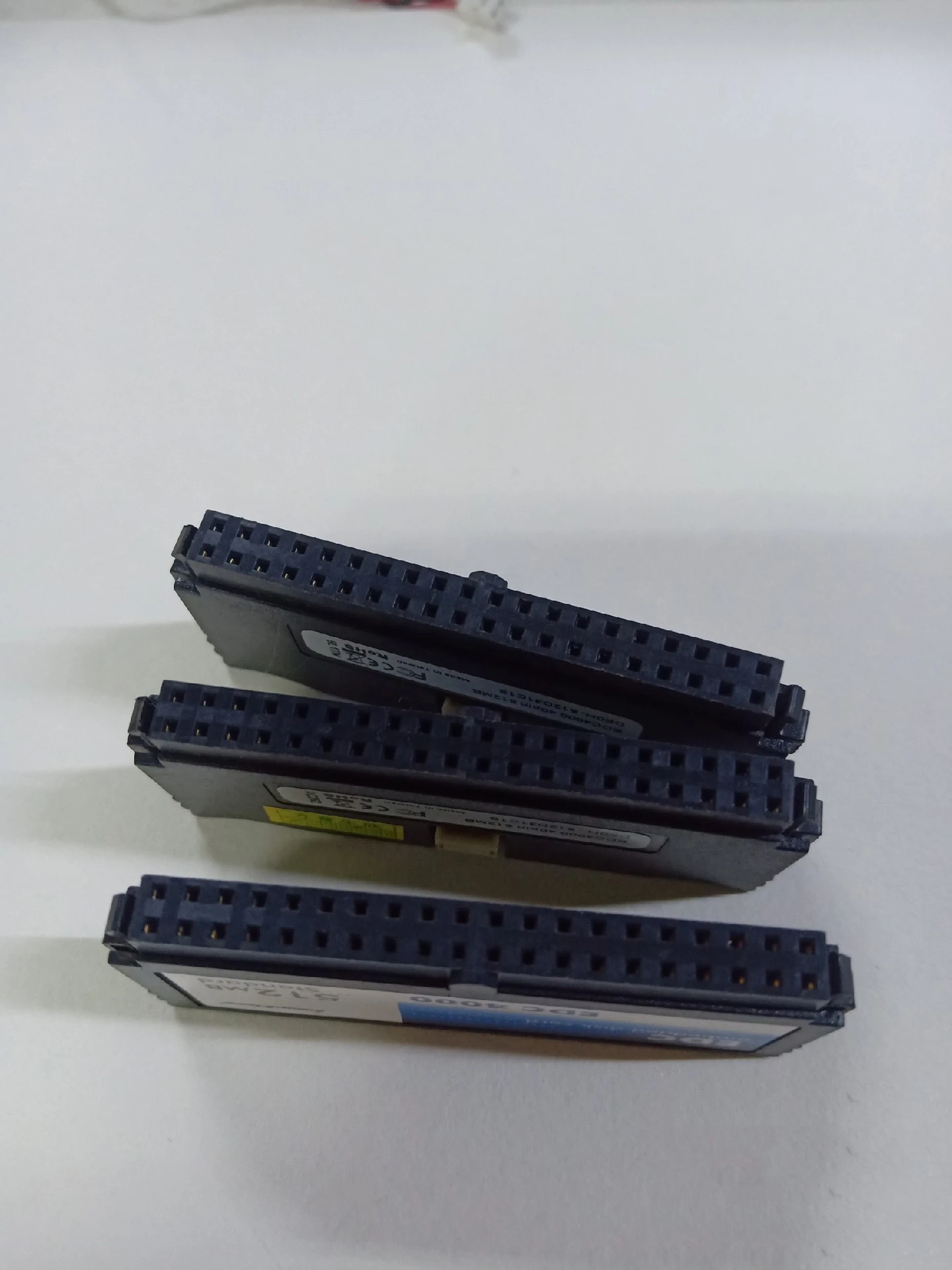 512MB  EDC Ӻ ũ ī, EDC4000 ǥ 40  IDE    ũ