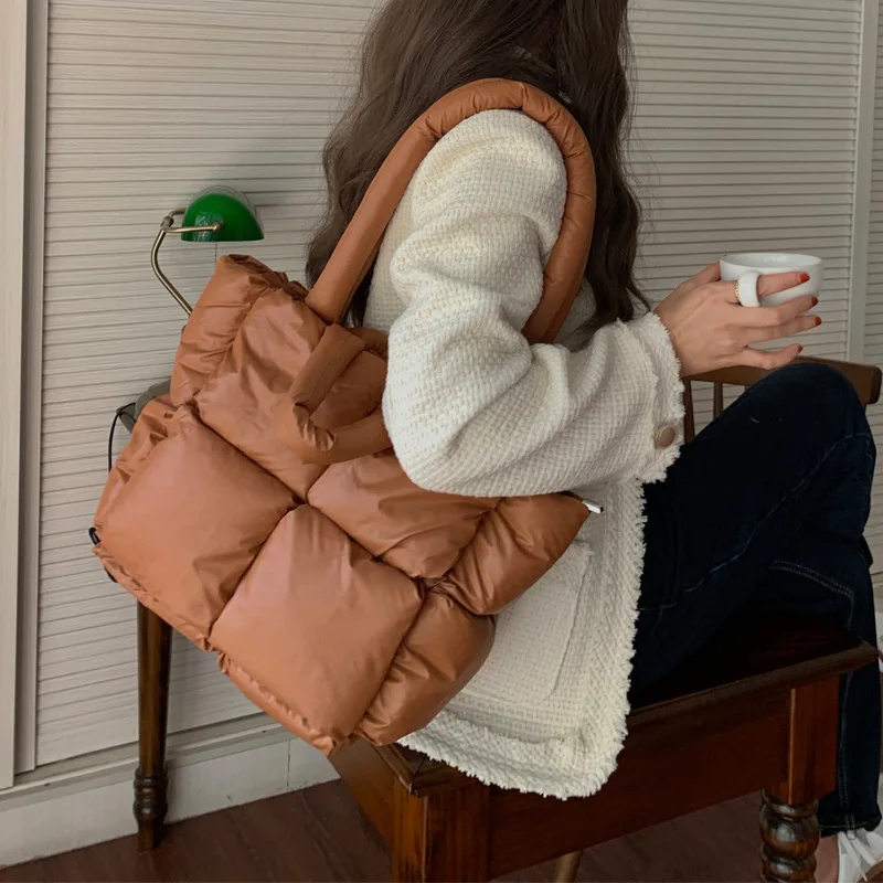 Designer Puffy Shoulder Bag Women Quilted Space Down Feather Padded Cotton Handbag Winter Large Capacity Warm Shopping Purse