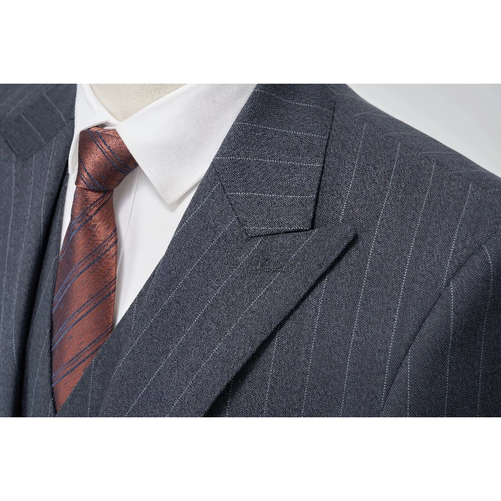 Muscular Groom Suits US Sizes 3D Tailored Italian TR for Broad Shoulders Wedding & Business Set with Adjustable Trousers