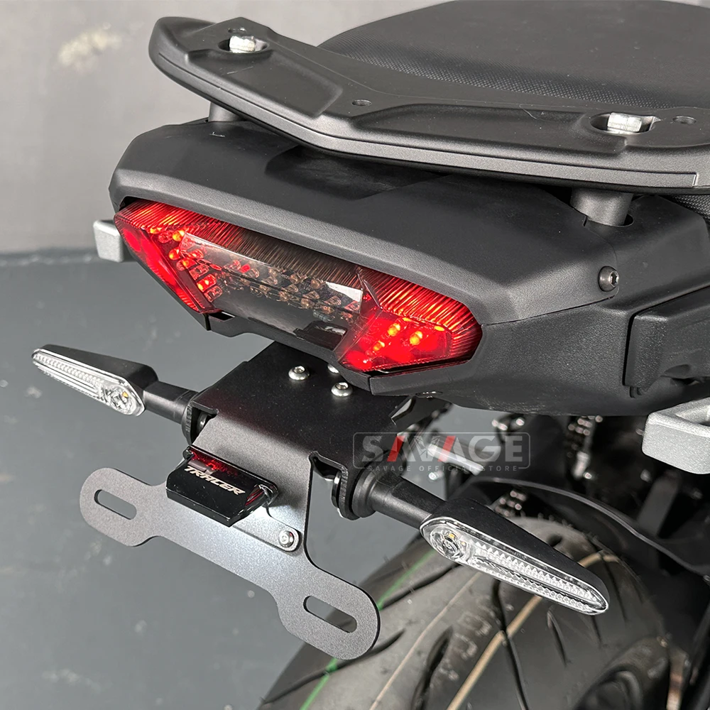 XSR900 TST Industries ウィンカー内蔵 スモークテールライト XSR900 TST Industries ウィンカー内蔵 スモークテールライト