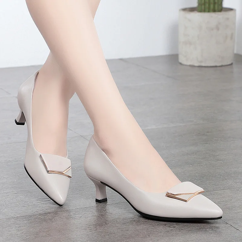 

2024 Early Spring New High Heels Women's Single Shoes Soft Leather Shallow Mouth Pointed Thin Heels Fashion Women's Single Shoes