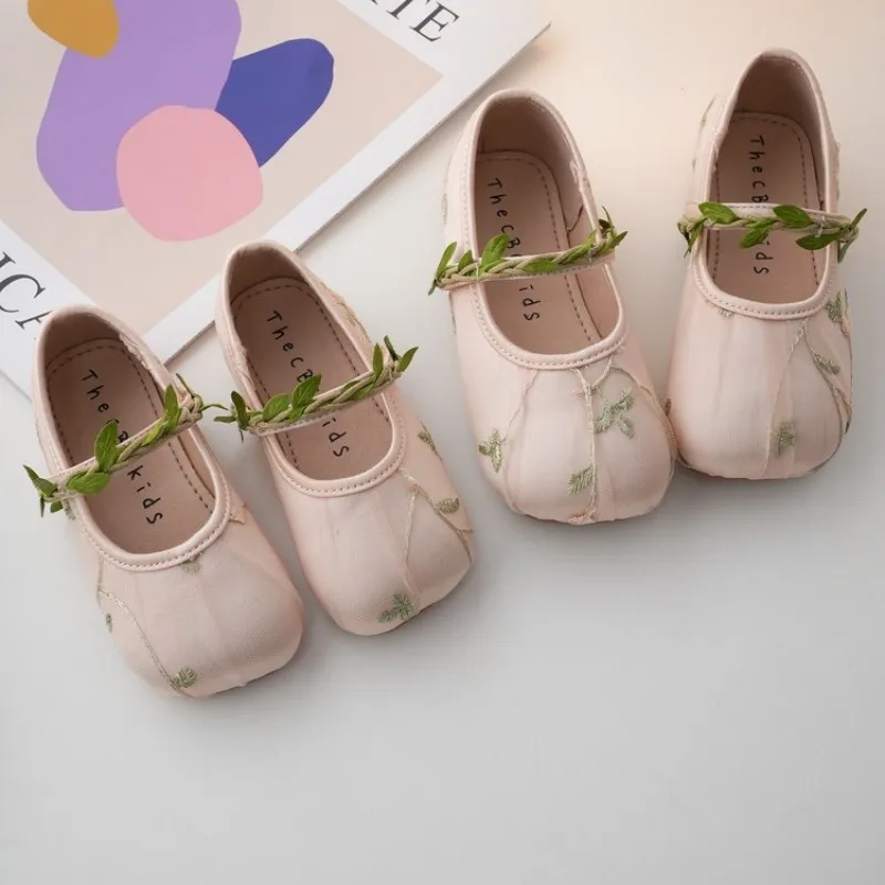 

Детская обувь в китайском стиле, элегантная обувь Hanfu для девочек, новинка, Демисезонная обувь принцессы, обувь ручной работы с вышивкой