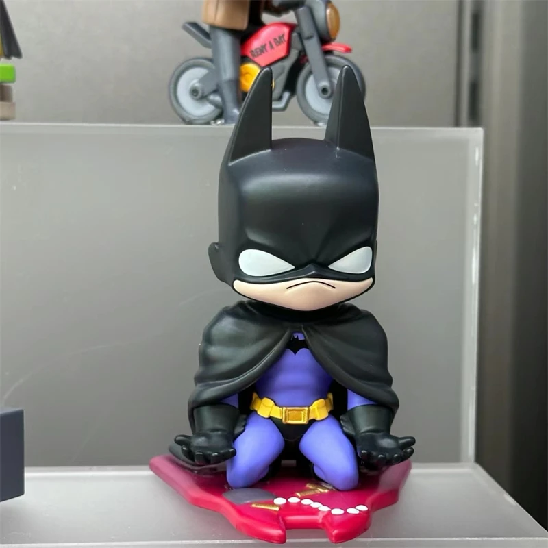 Gotham City The Jokers Harleys Red Hood Riddler Red Robin Quinns Poison Ivy Action Figure Toys Bambole Regalo Di Natale Per Bambini