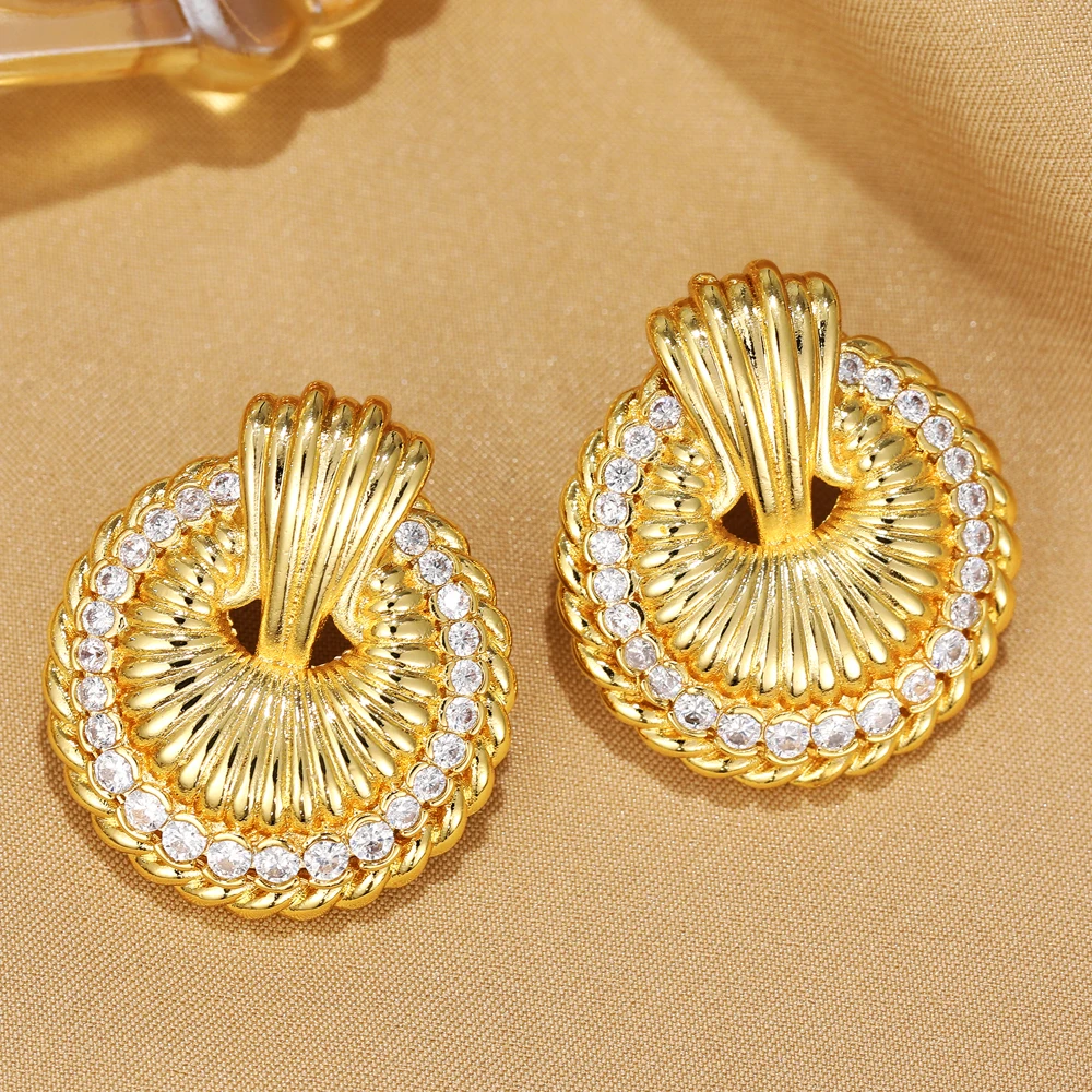 Punk Hiphop Chunky Striped Twist Rope Round Circle Ear Hoops Inlaid Cubic Zirconia Geometric Stud Earrings Githic Jewelry Bijoux