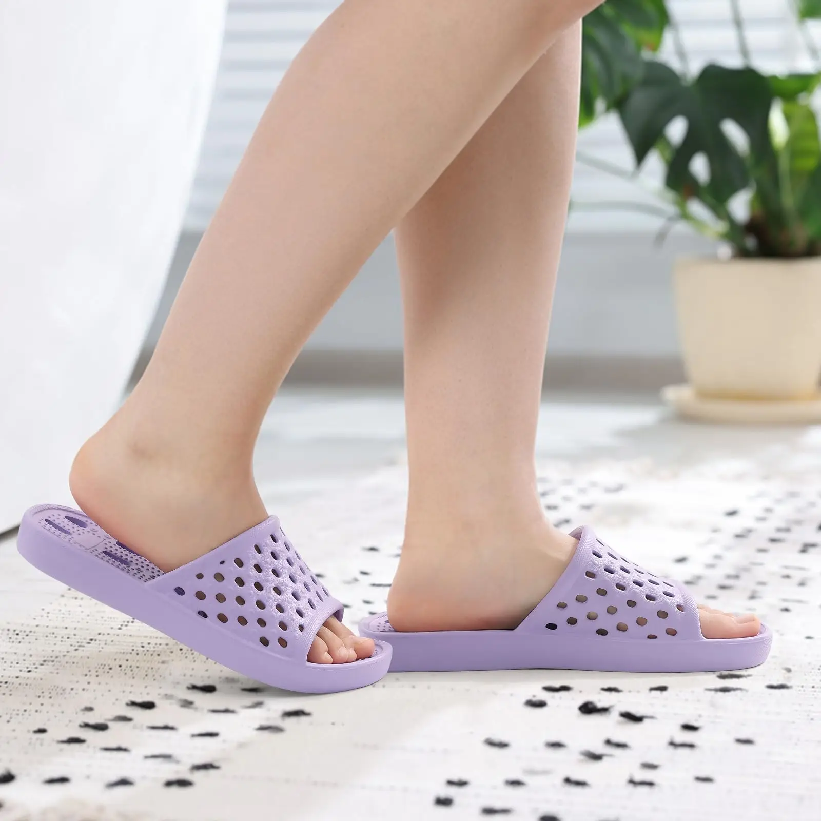 Shevalues Leichte Damen-Duschpantoffeln, flache Slip-On-Hausschuhe, schnell trocknende Duschpantoffeln, rutschfeste Poolsandalen für das Fitnessstudio – Detail 16