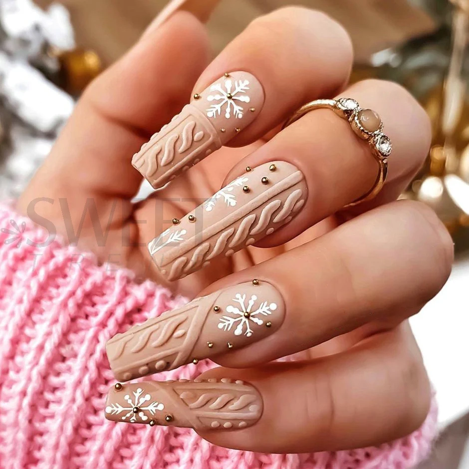 Sweater Season Nail Stamping Plate | Maniology