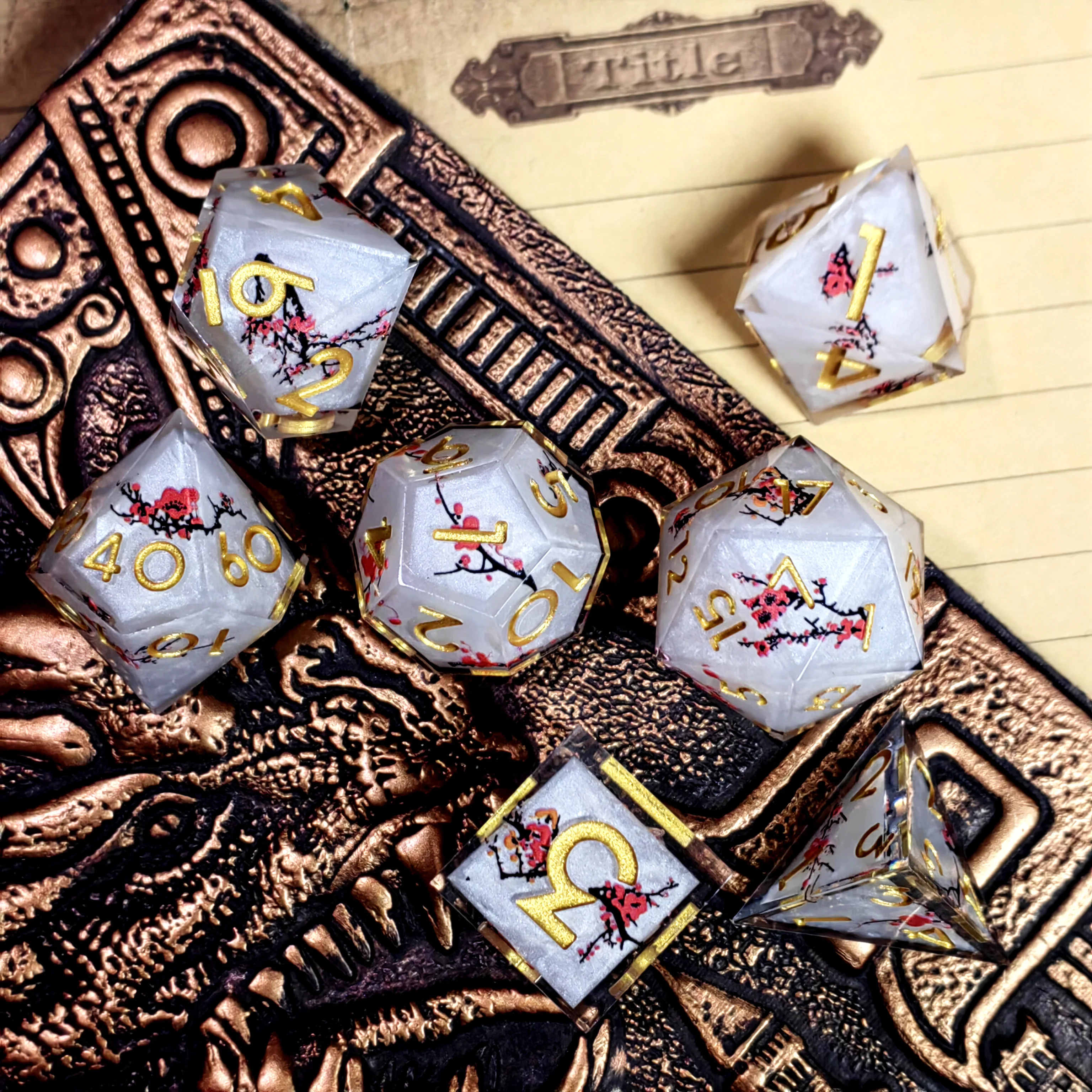 7-Piece Resin DnD Dice Set White Base with Gold Numbers Handmade Polyhedral Dice for Dungeons & Dragons RPG and Tabletop Game