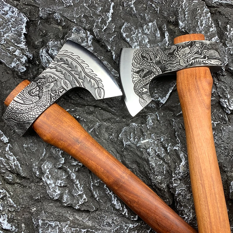 The dragon and phoenix axe head is made of pear wood, which is incredibly smooth and has a first-class ergonomic feel 5