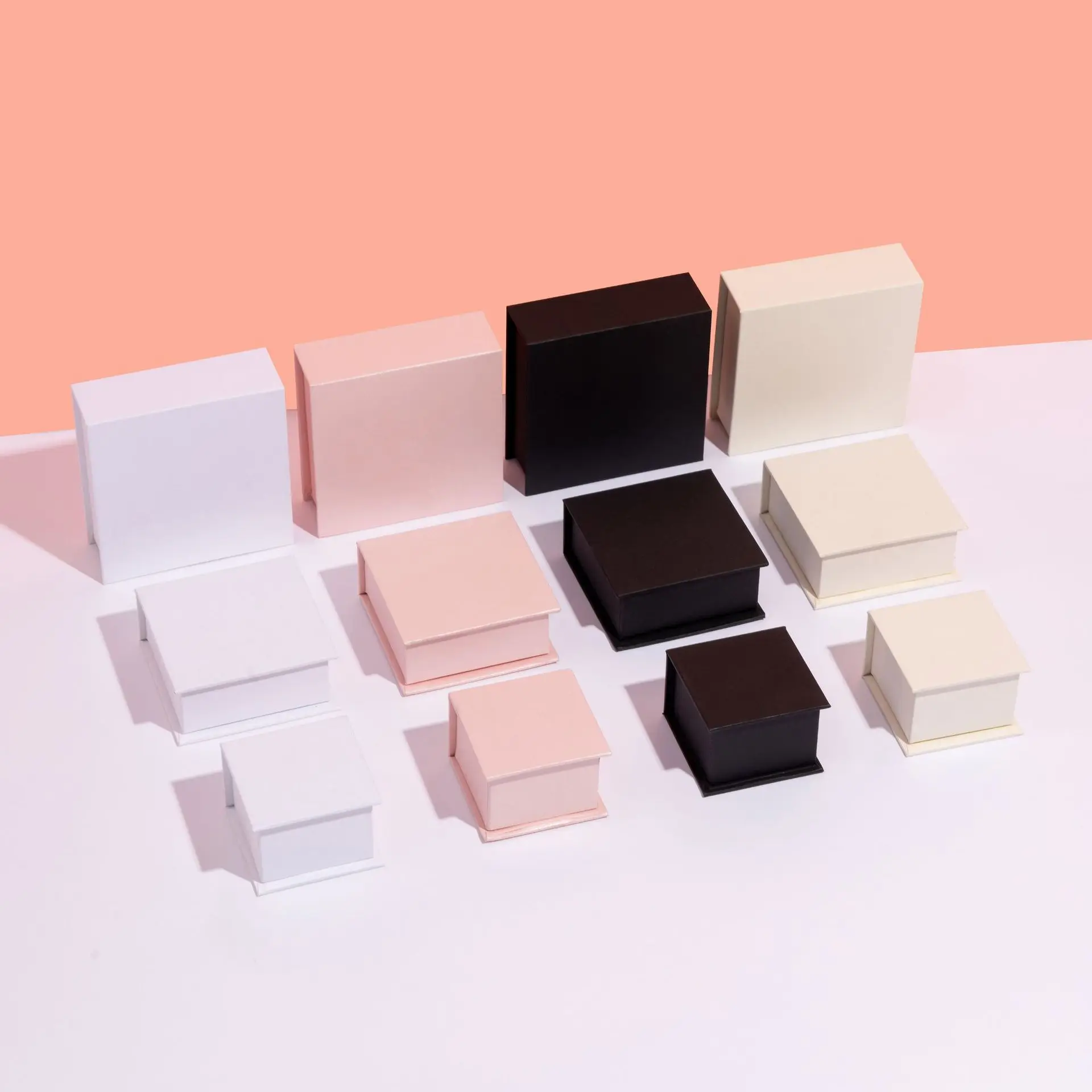 10-pack Bulk Solid Color Closure Top Flip Jewelry Gift Box Packaging Magnetic Jewellery Paper Boxes With Grey Sponge Wholesale