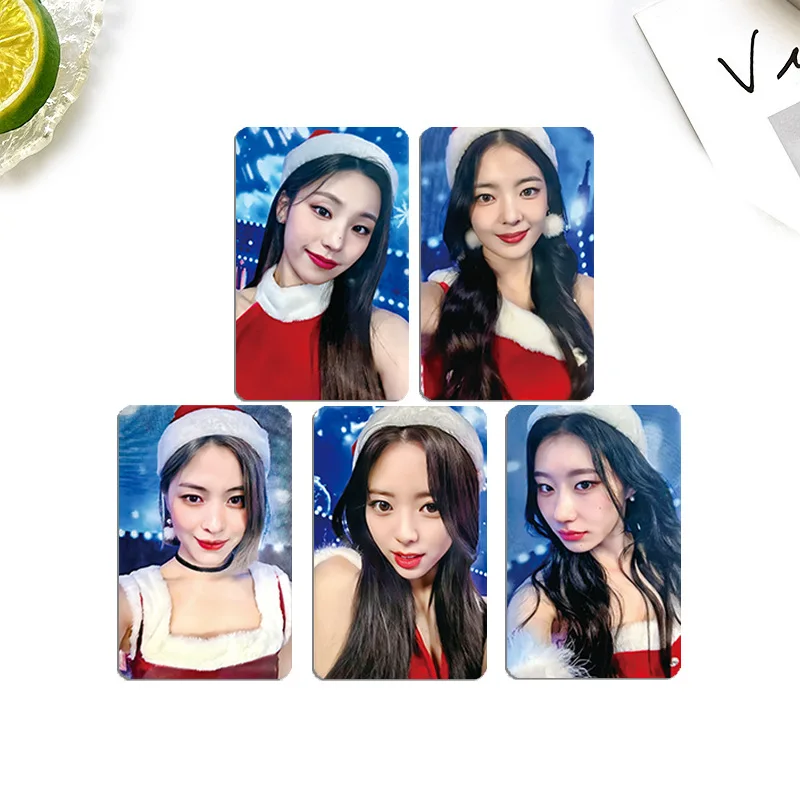 

5Pcs/Set KPOP ITZY 2024 Christmas Selfie Photocards Postcard Yuna Yeji Ryujin Member LOMO Cards ChaerYeong Fans Collect Gift