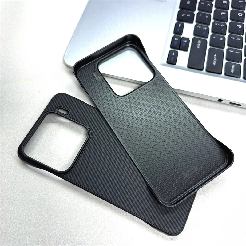 Sleek Carbon Fiber Magnetic Case with Hard PC Frameless Design