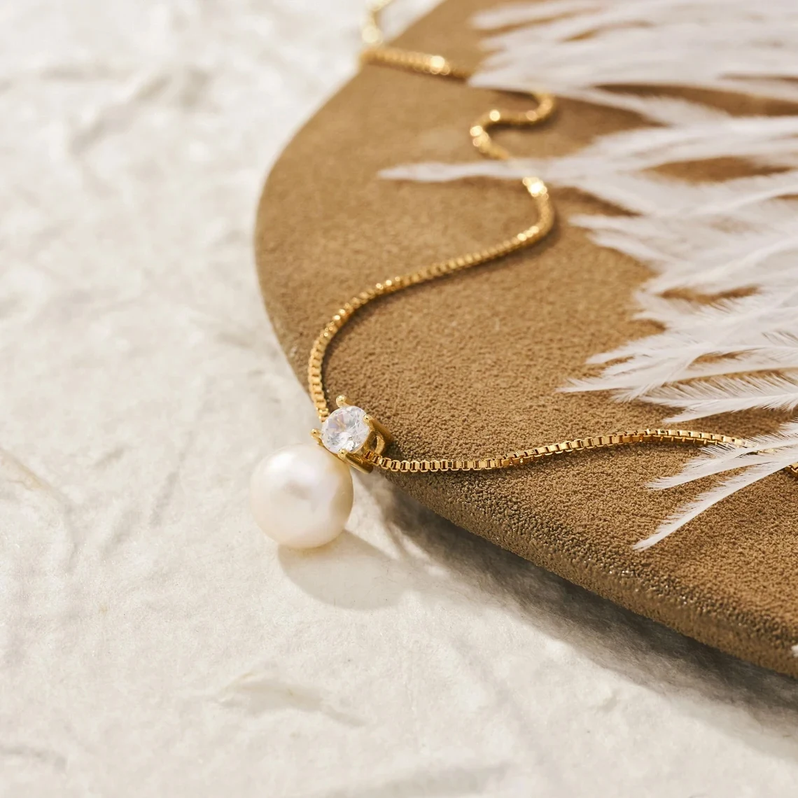 Halsketten für Frauen, Edelstahl-Halsband, vergoldet, Imitationsperlen-Anhänger, eingelegter Zirkon, 2025, Trend-Halskette, Schmuck, hot2025 – Detail 3