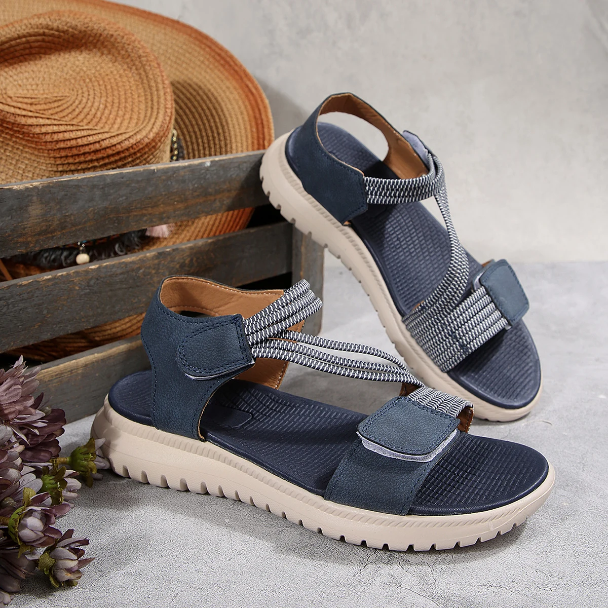 2026 Damen Neue Modische Elegante Sandalen Sommer Outdoor Sport Strand Keilabsatz Höhenerhöhende Bequeme Offene Zehenschuhe – Detail 3