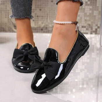 أحذية نسائية عصرية جديدة مريحة ذات قاع مسطح لربيع الخريف أنيقة ومثيرة بلون سادة ومقدمة مستديرة وكعب منخفض كاجوال