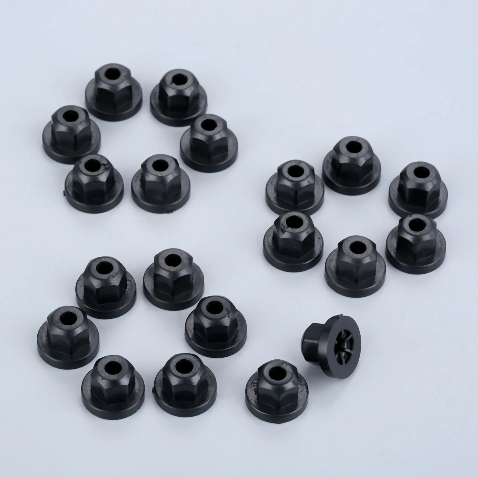 20pcs Exterior Plastic Body Nut Flange Clips for BMW Mercedes 5mm Nylon Flange Nut 10mm Hex Fit 1995-2001 7 Series 738 740 750