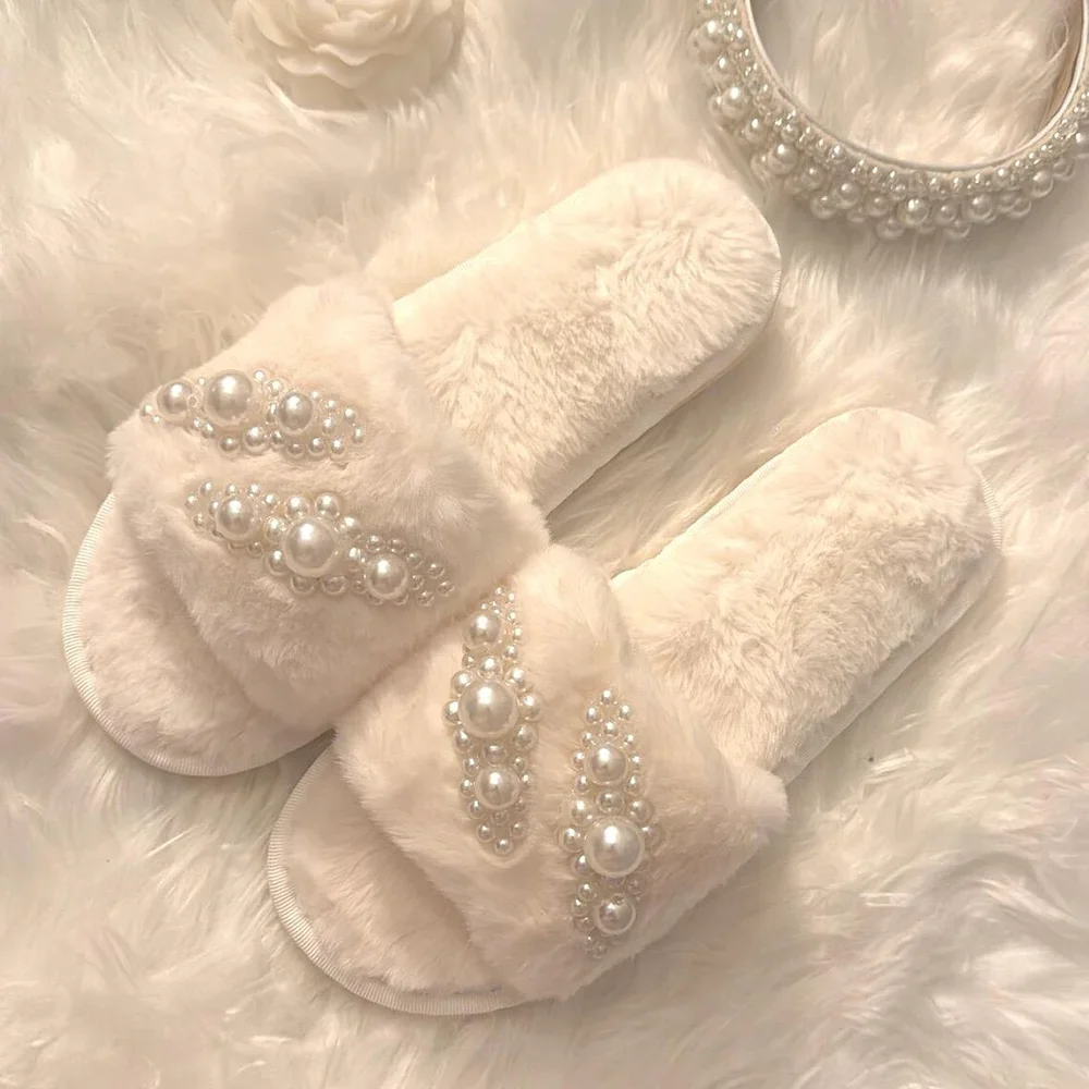 1 Paar flauschige, mit Perlen verzierte Hausschuhe für Hochzeit, Junggesellenabschied, Brautparty, Dekorationszubehör, Braut als Brautjungfern-Geschenke
