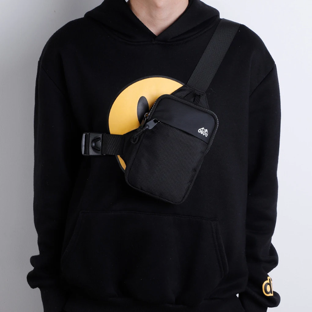 Рисунок 6 - Мужские нагрудные сумки на плечо