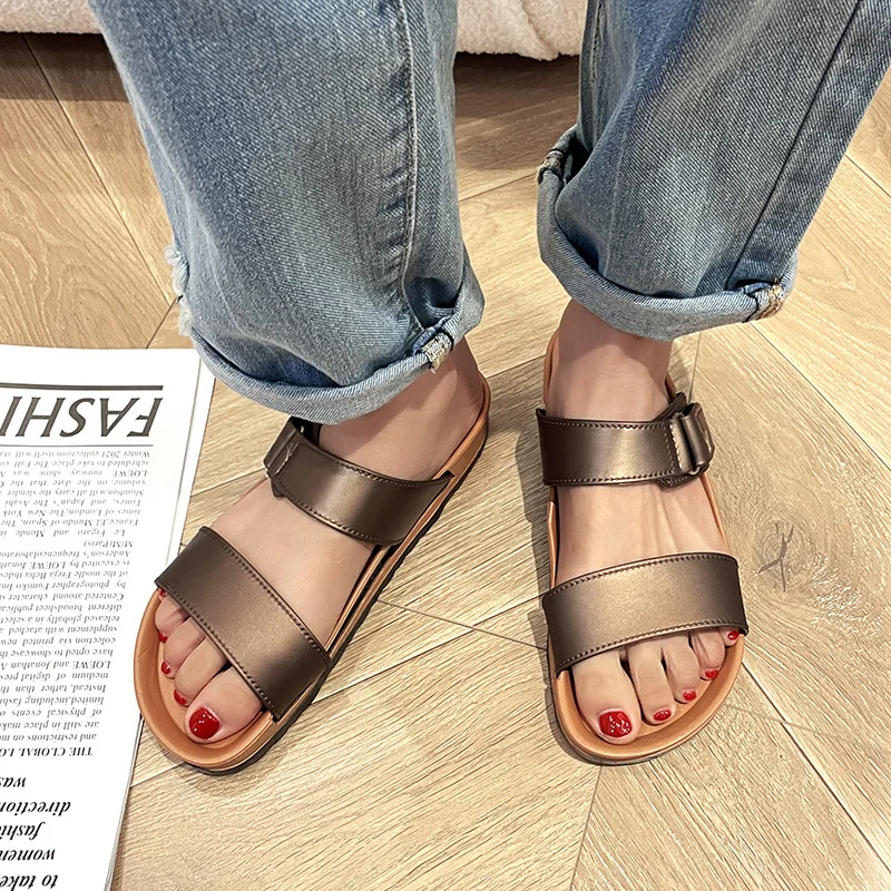 2022 Fashion Slippers Schoolgirls Flat Bottom Outdoor Slippers 4cm Bottom High Casual Non-slip Beach Sandals