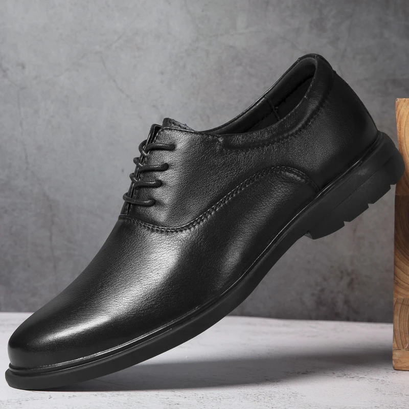

Men wedding shoes lace up Black genuine Leather Oxford Brogue Dress Shoes Office mens cow leather Mens Lace Up office shoes men
