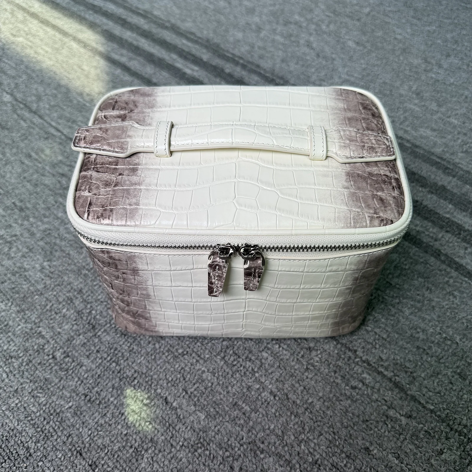 Cowhide Himalayan Collection Makeup Bag Luxurious Large Capacity Genuine Leather Women's Travel Portable Storage Cosmetic Bag 3